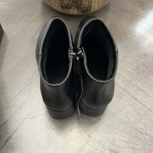 NATURALIZER Bay Waterproof Booties - Picture 10 of 14